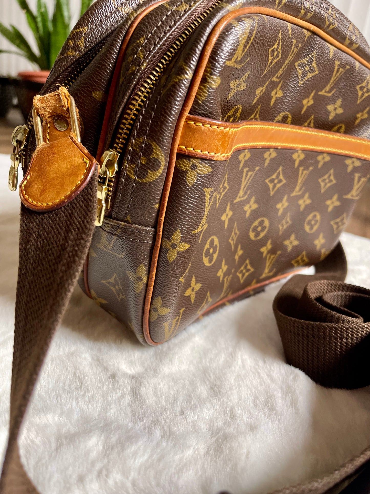 Louis Vuitton Reporter GM Crossbody Bag Vintage