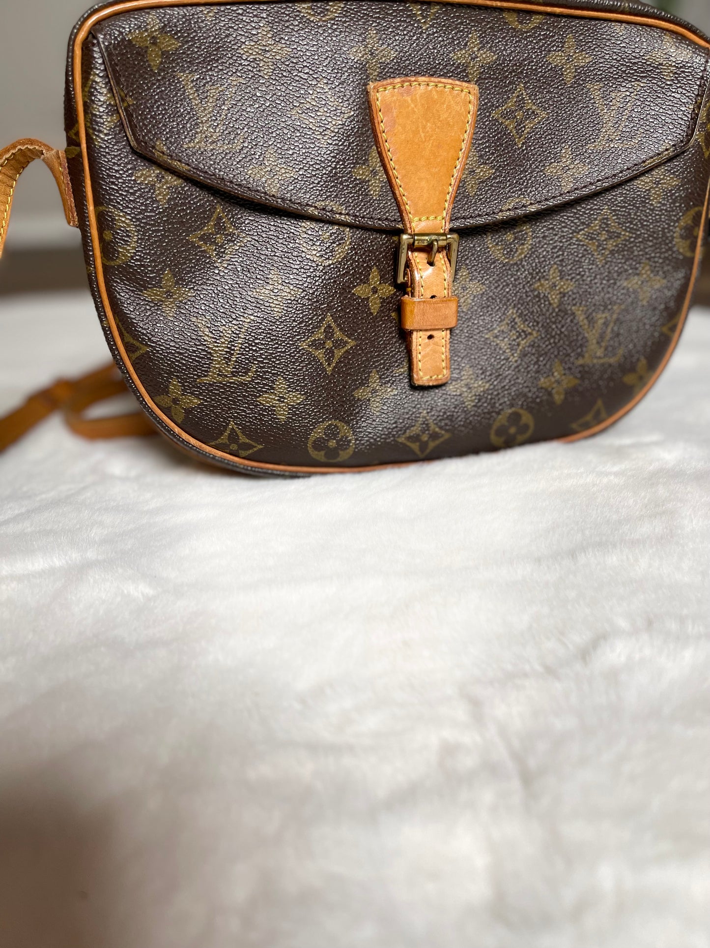 Louis Vuitton Jeune Fille GM Crossbody Bag Vintage