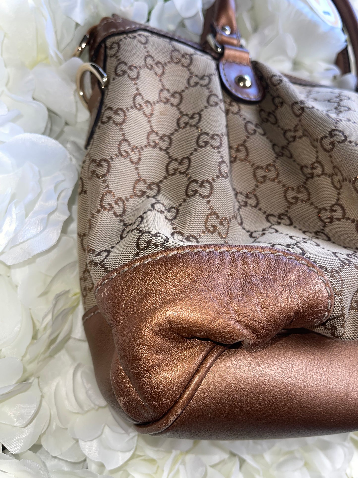 Gucci GG Signature Sukey Canvas Bag