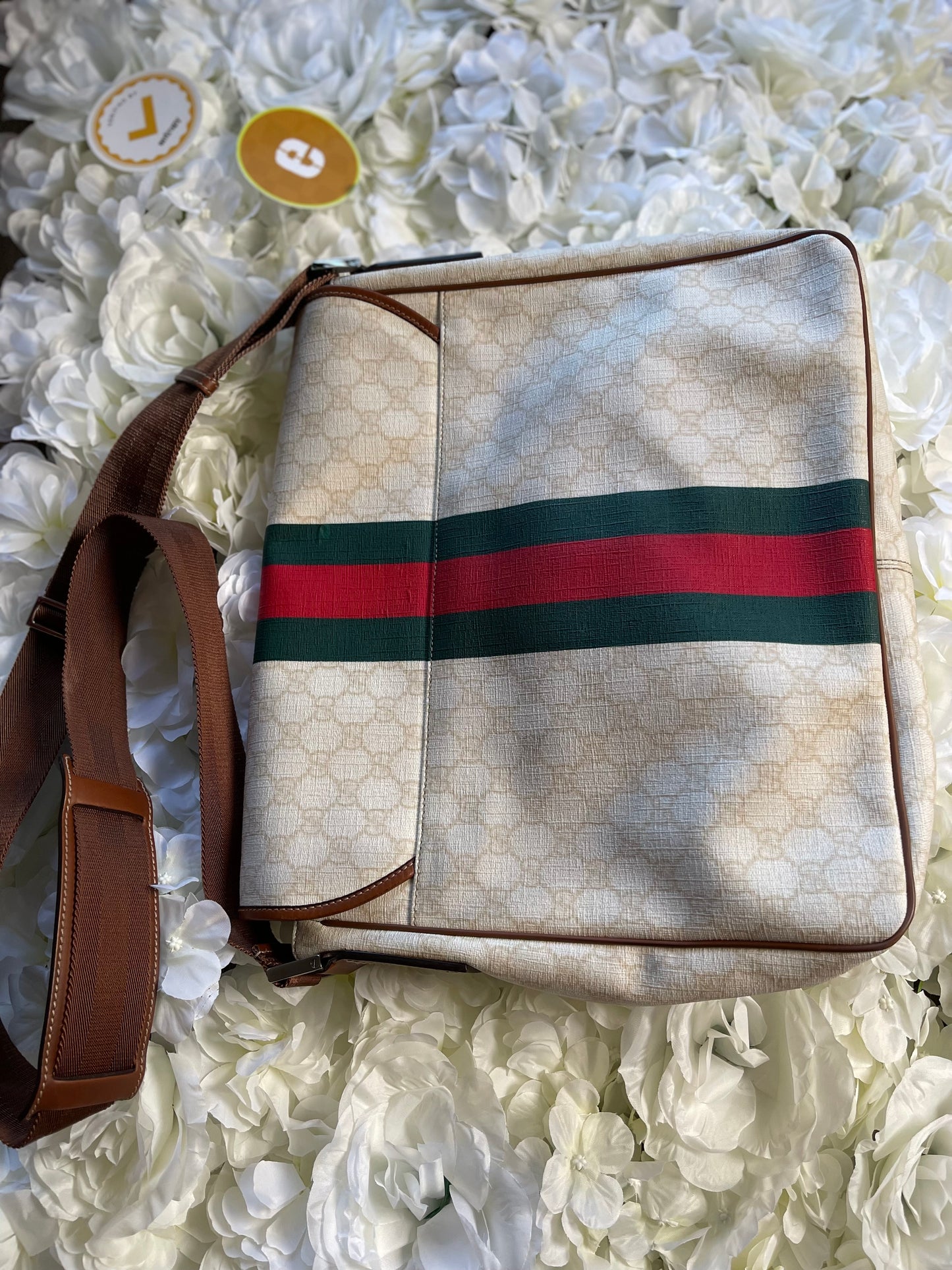 Gucci Messenger Bag White- Vintage