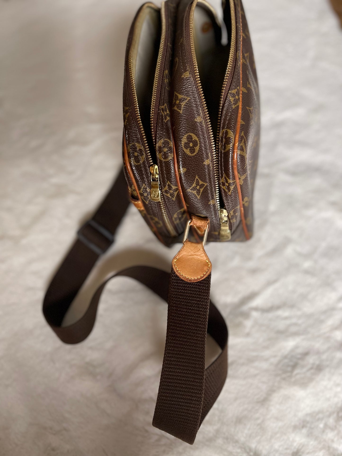 Louis Vuitton Reporter GM Crossbody Bag Vintage