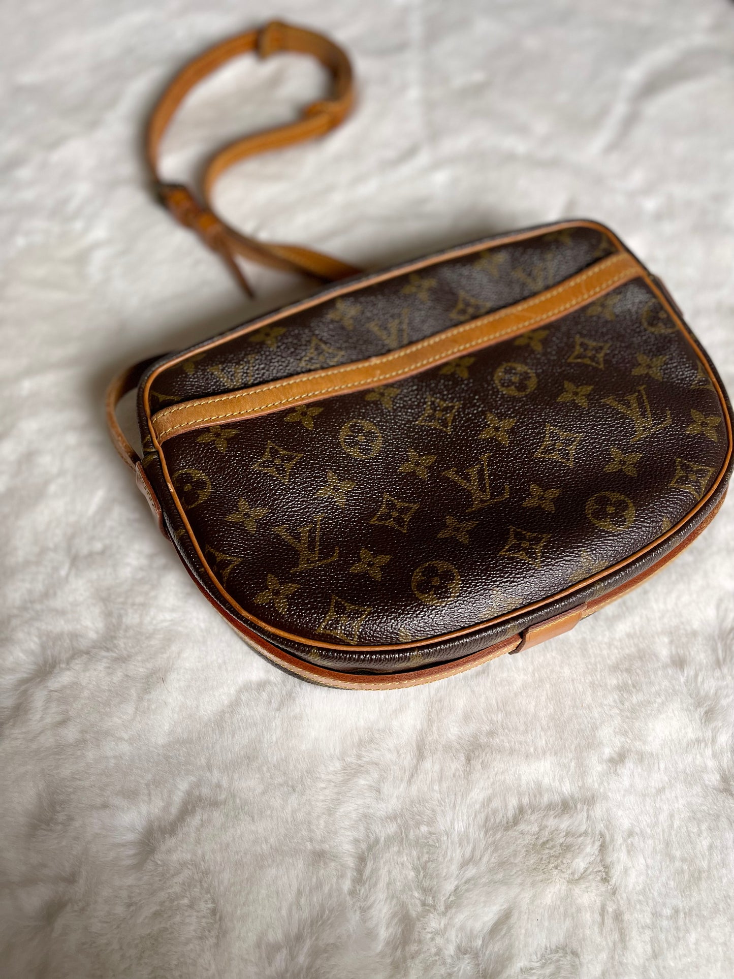 Louis Vuitton Jeune Fille GM Crossbody Bag Vintage