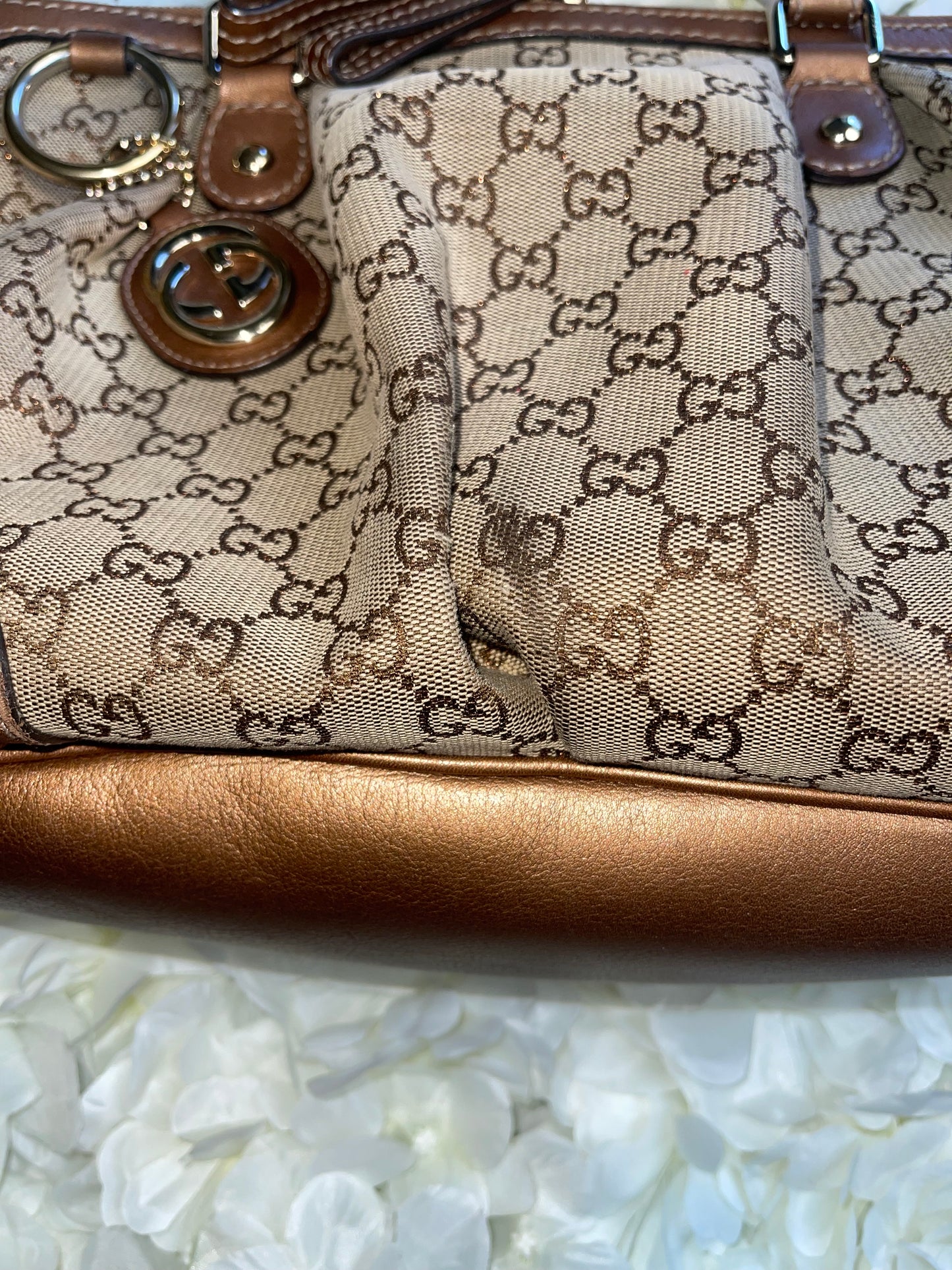 Gucci GG Signature Sukey Canvas Bag