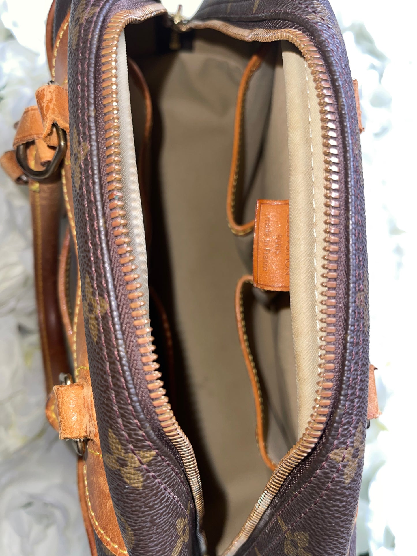 Louis Vuitton Monogram Deauville Tote Handbag Vintage