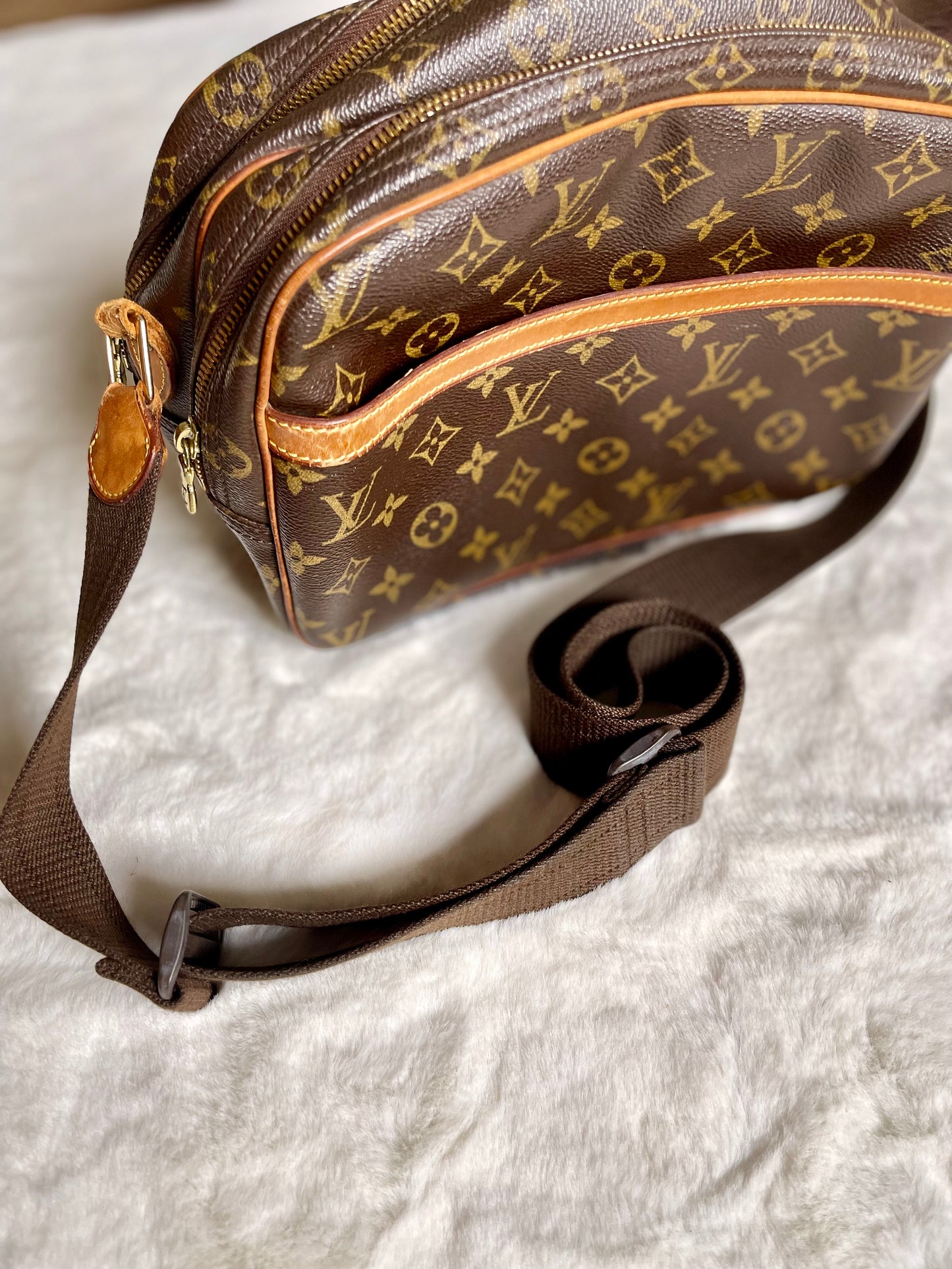 Louis Vuitton Reporter GM Crossbody Bag Vintage