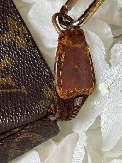 Louis Vuitton Monogram Pochette Crossbody Bag with Authentic Strap Vintage