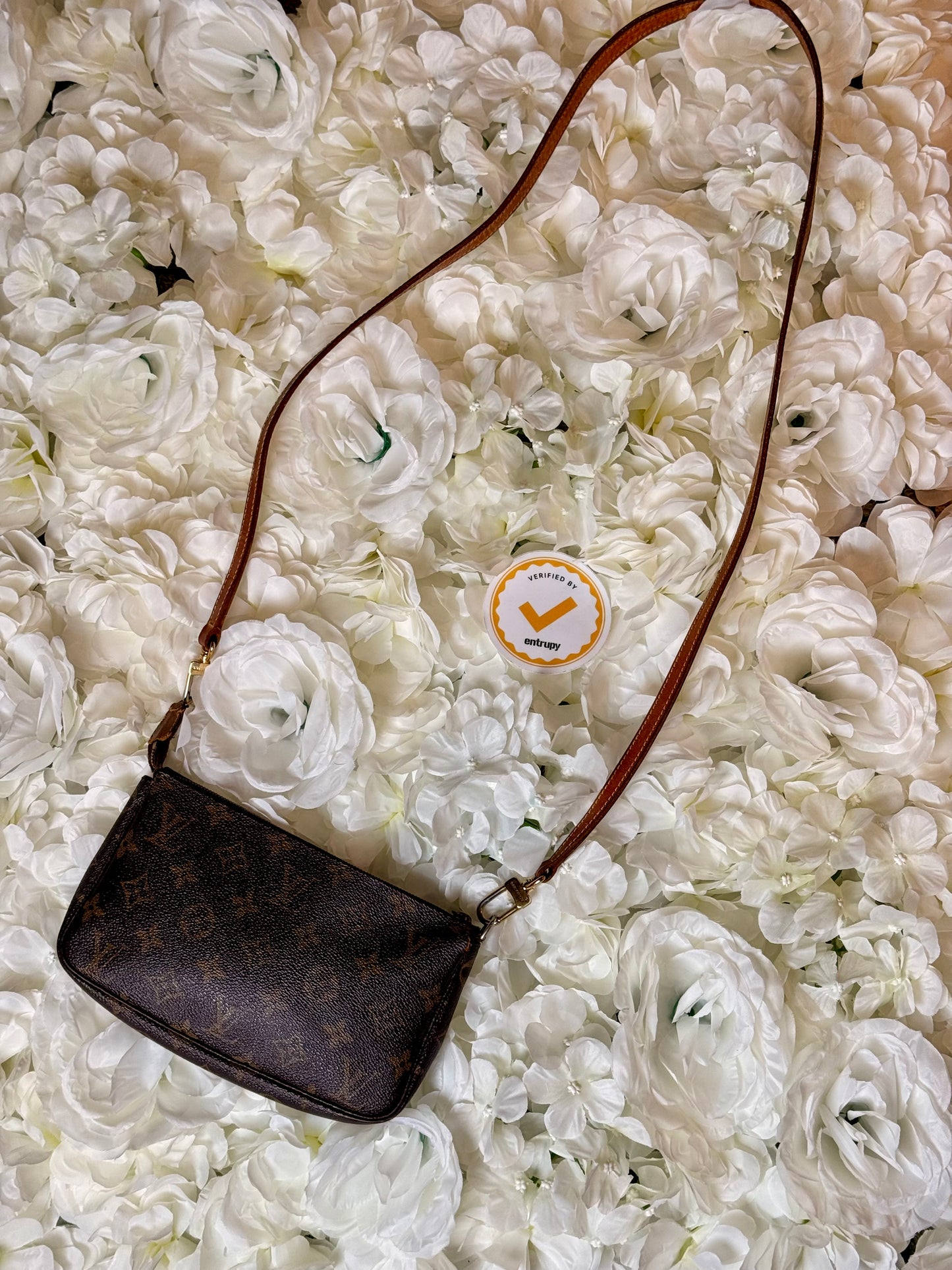 Louis Vuitton Monogram Pochette Crossbody Bag with Authentic Strap Vintage