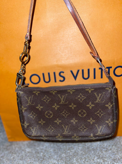 Louis Vuitton Pochette Handbag Vintage