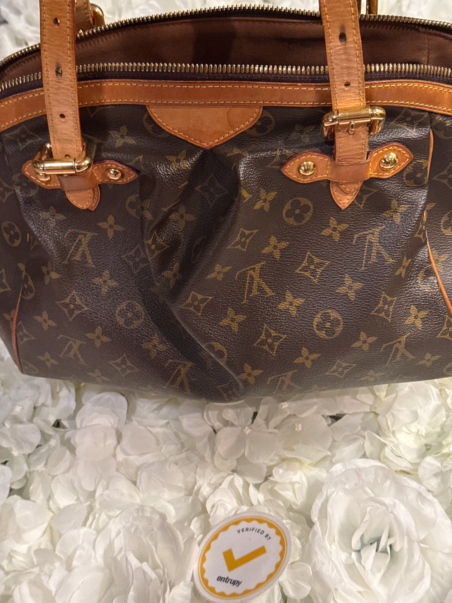 Louis Vuitton Tivoli GM Handbag