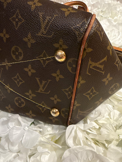 Louis Vuitton Tivoli GM Handbag